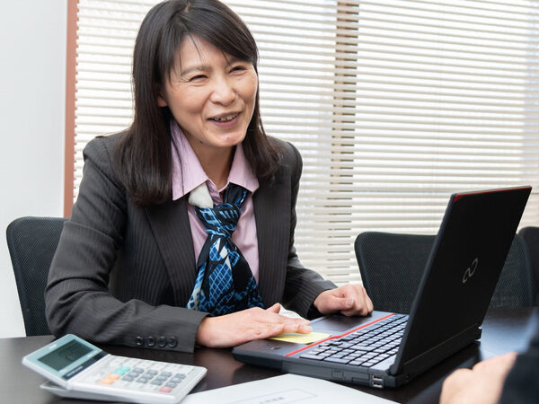 インタビューを受ける代表・宮子